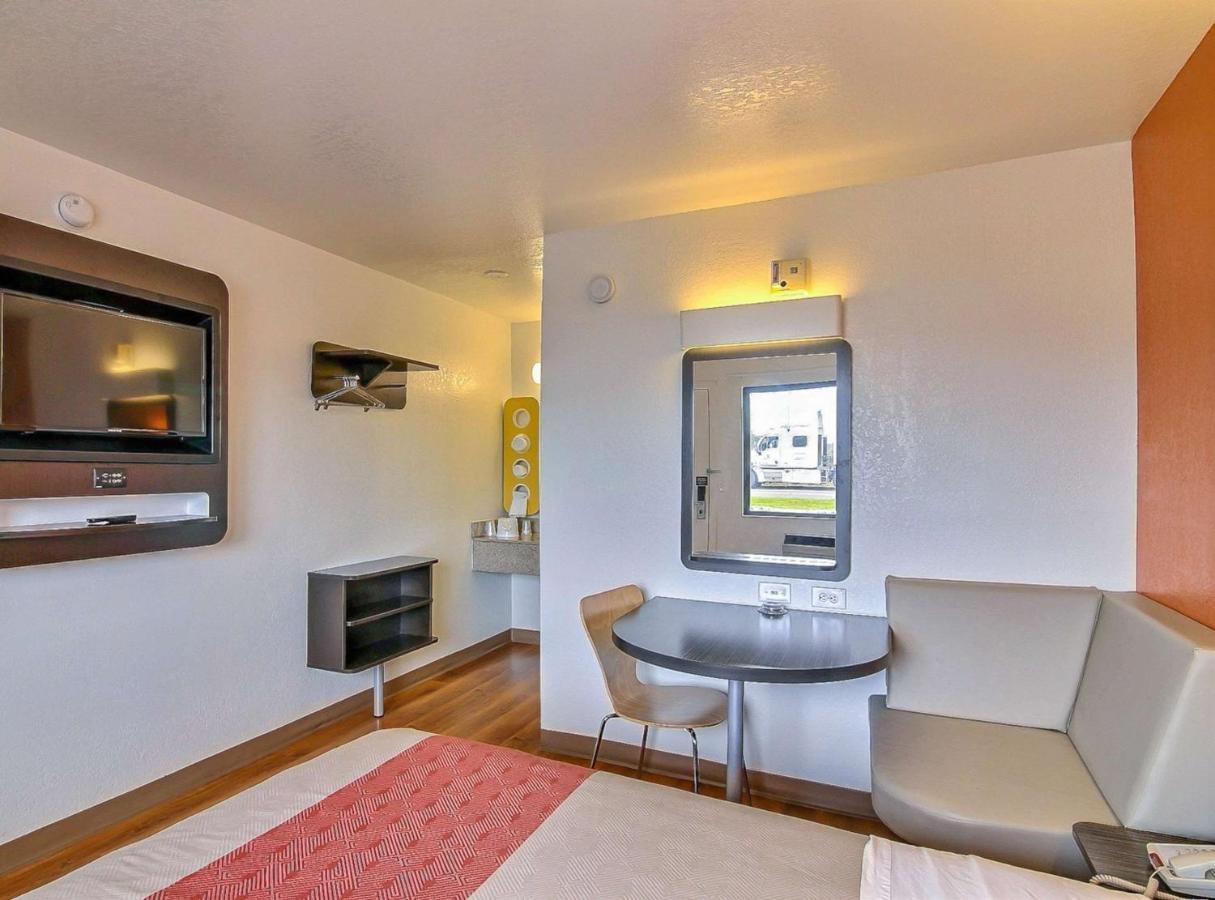 Hotel 6-buellton, Ca - Solvang Area 2*
